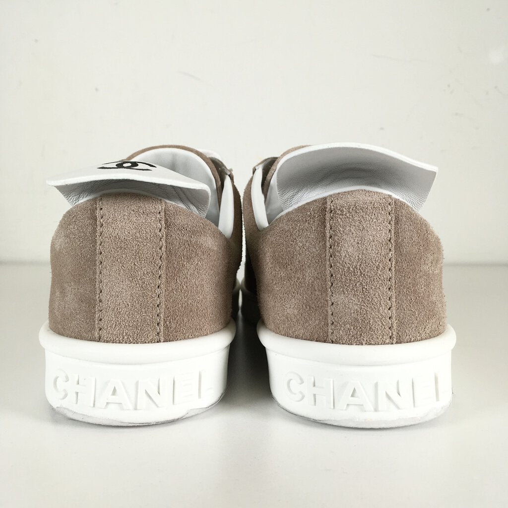 Chanel Weekender Low Top Sneakers 37