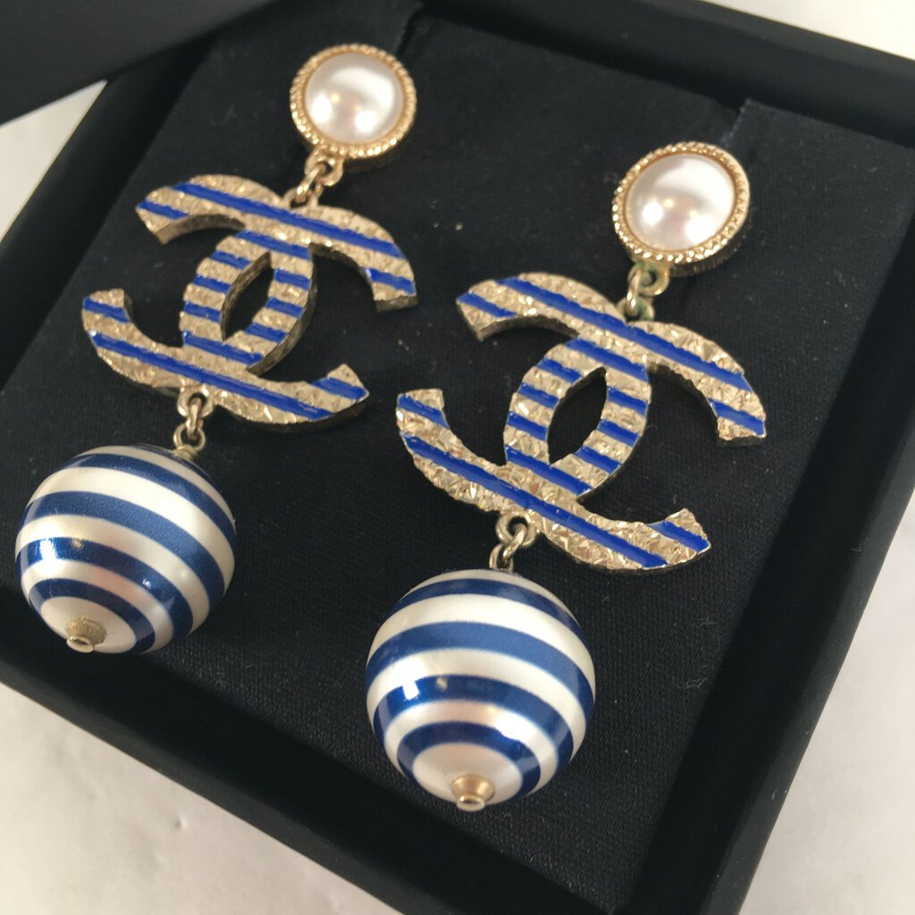 Chanel Nautical Pearl CC Earrings