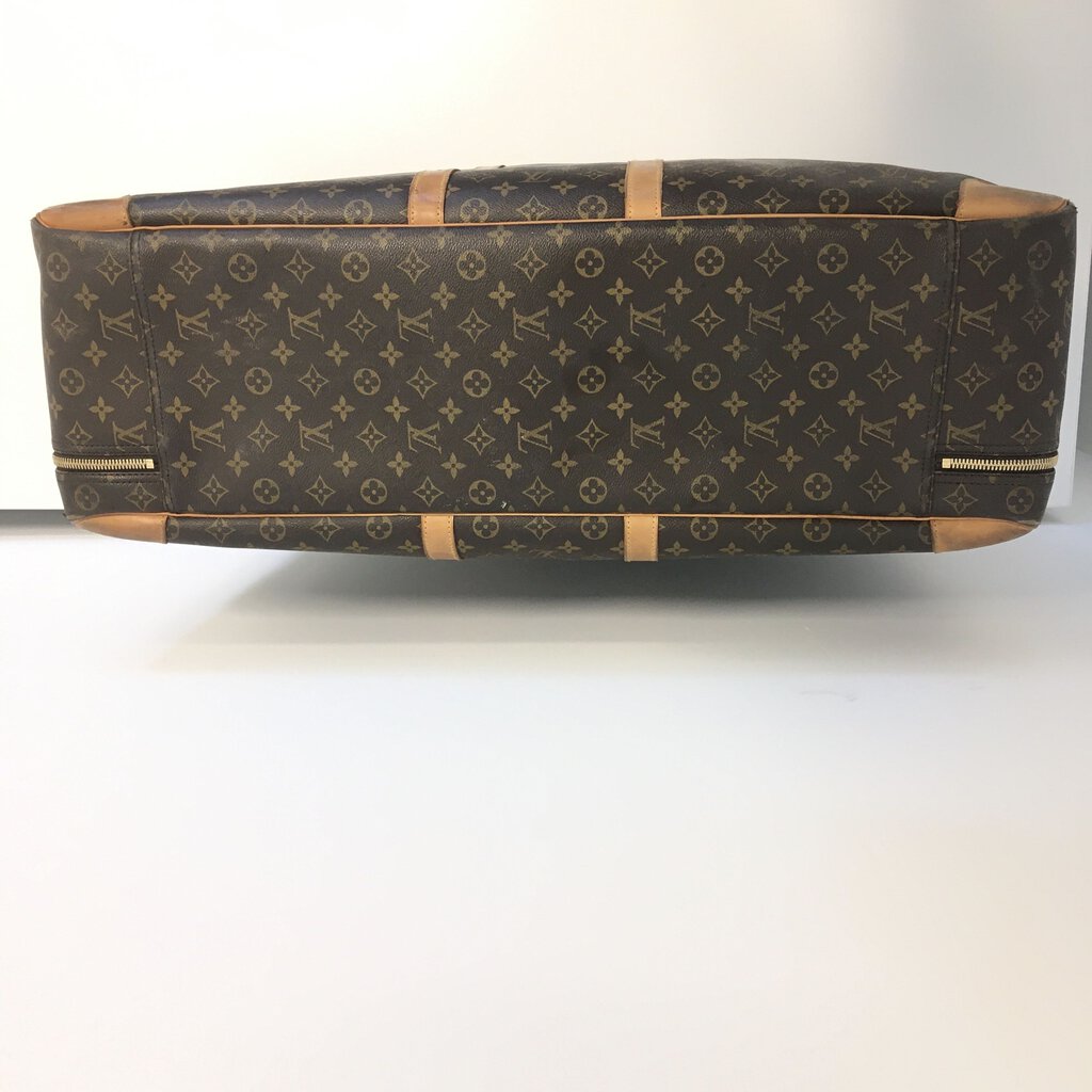 Louis Vuitton Sirius Luggage