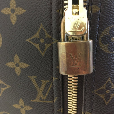 Louis Vuitton Sirius Luggage