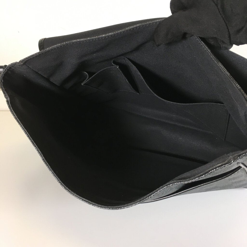 Louis Vuitton Daniel Messenger Bag