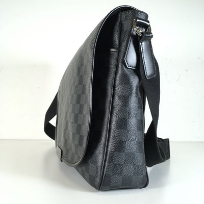 Louis Vuitton Daniel Messenger Bag