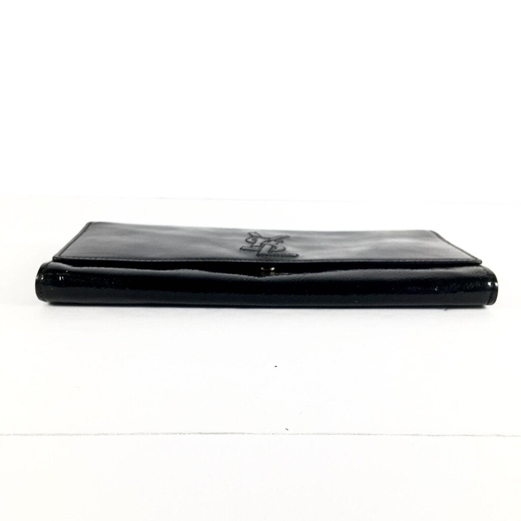 Saint Laurent (YSL) Clutch