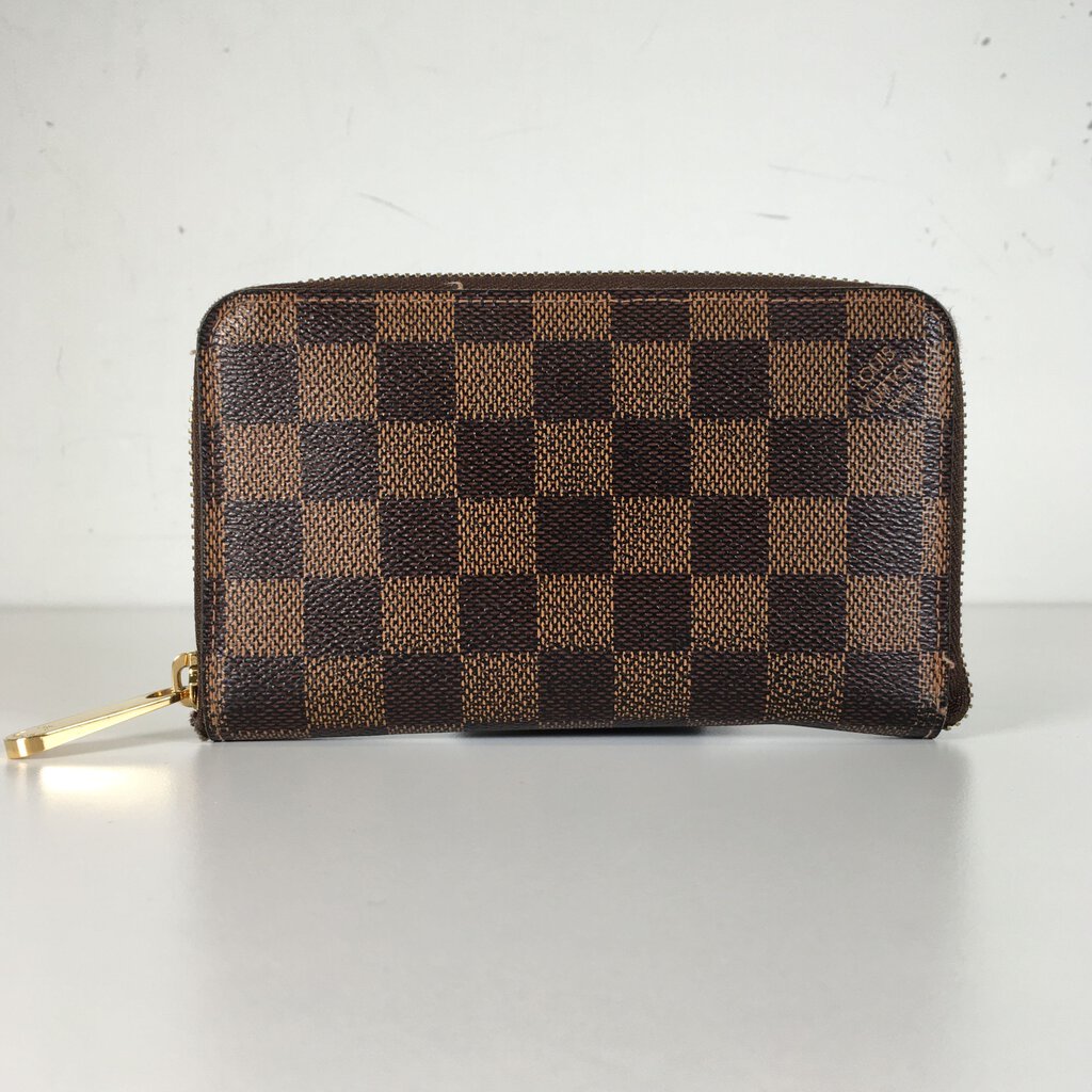 Louis Vuitton Zippy Wallet