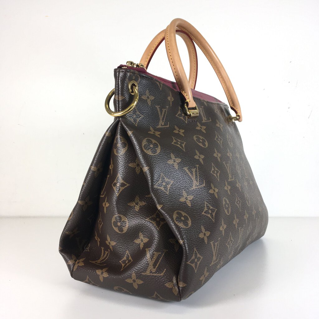 Louis Vuitton Pallas