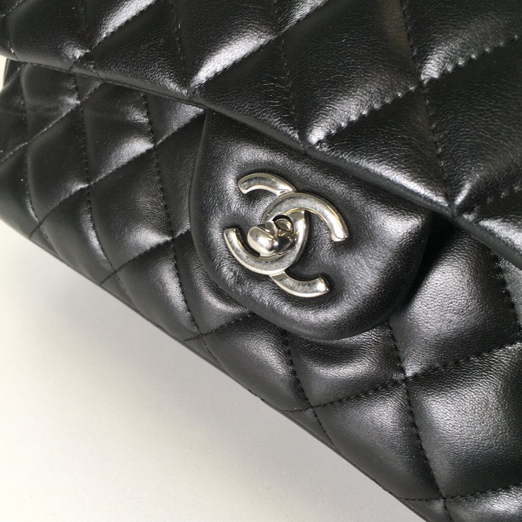 Chanel Classic Jumbo