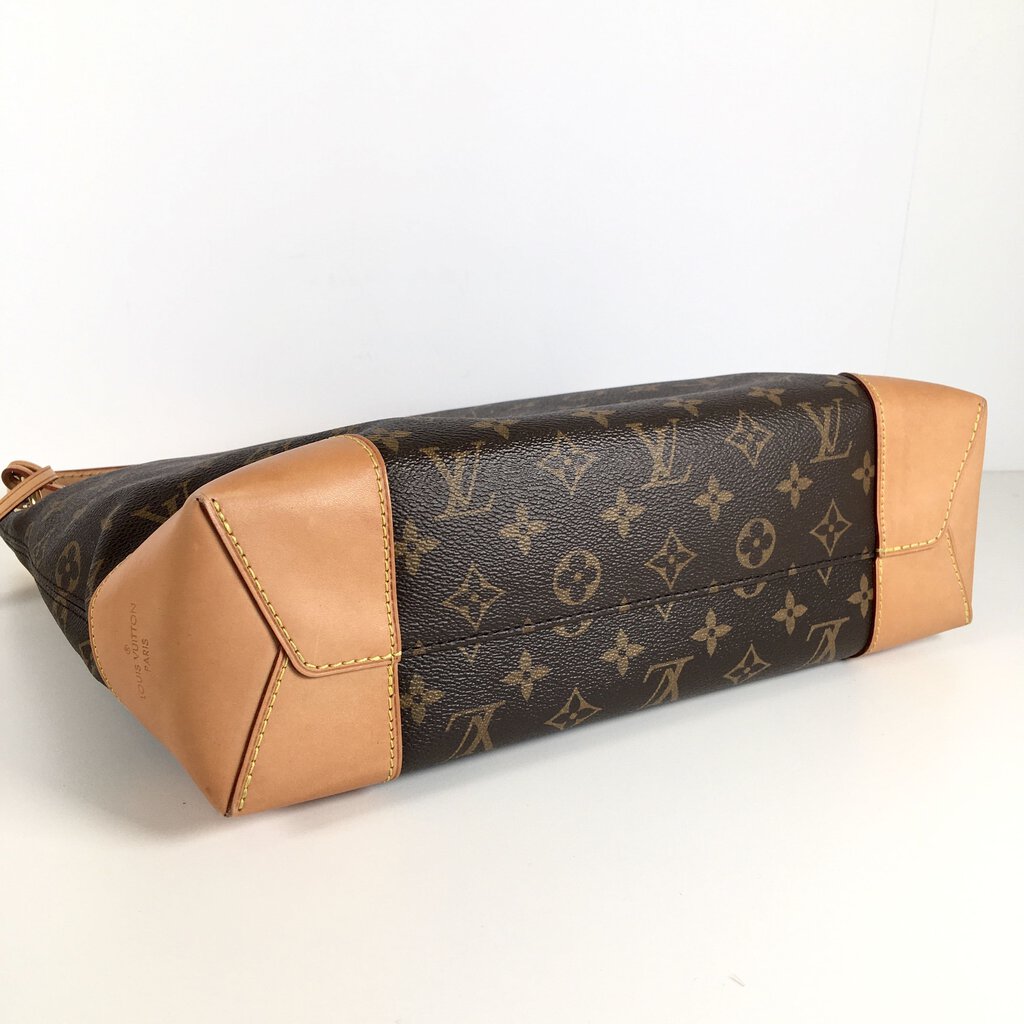 Louis Vuitton Berri PM Handbag