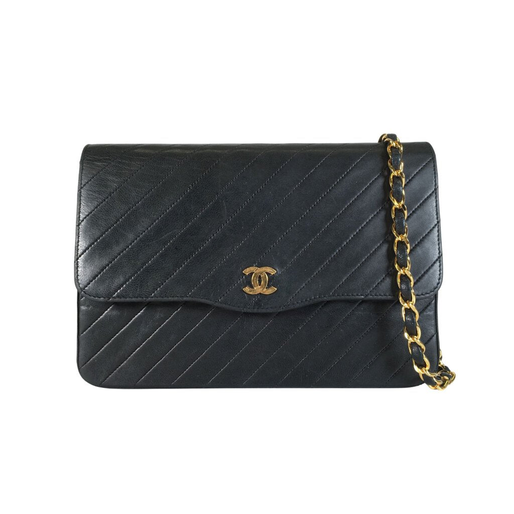 Chanel Vintage Diagonal Flap