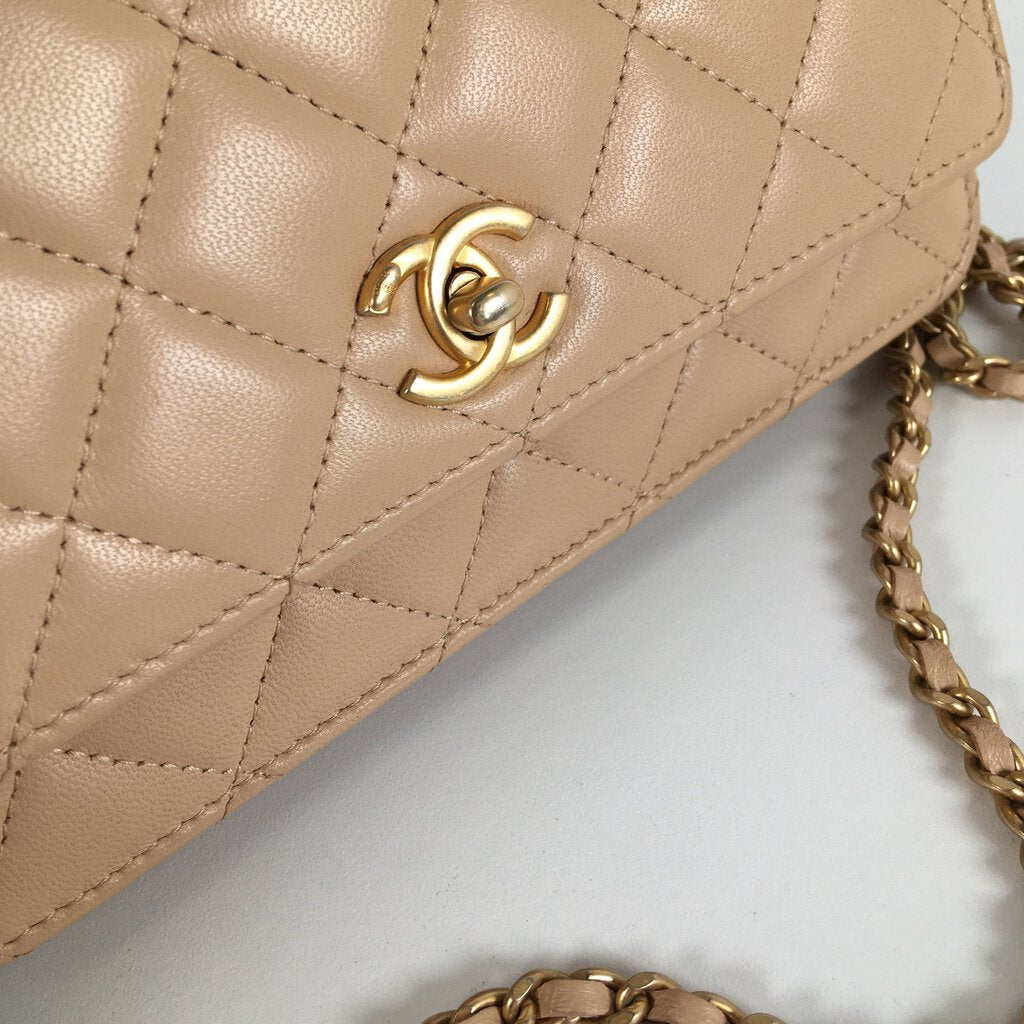 Chanel Pearl Crush Wallet on Chain (WOC)