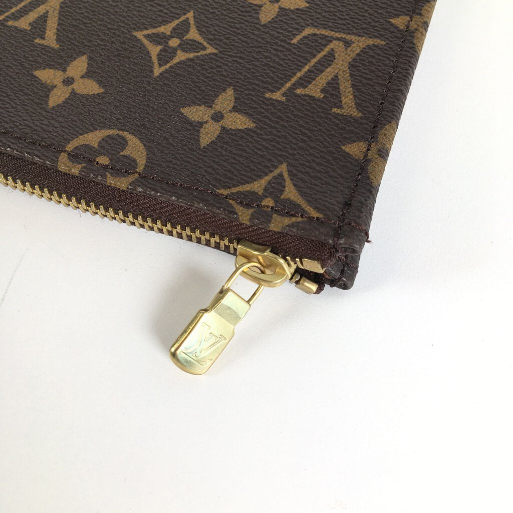 Louis Vuitton Etui GM