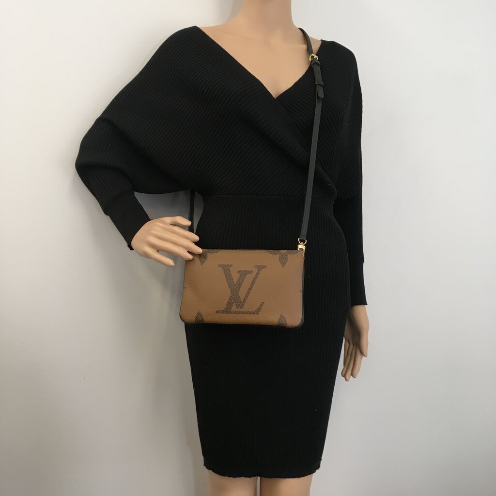 Louis Vuitton Double Zip Pochette MI2230