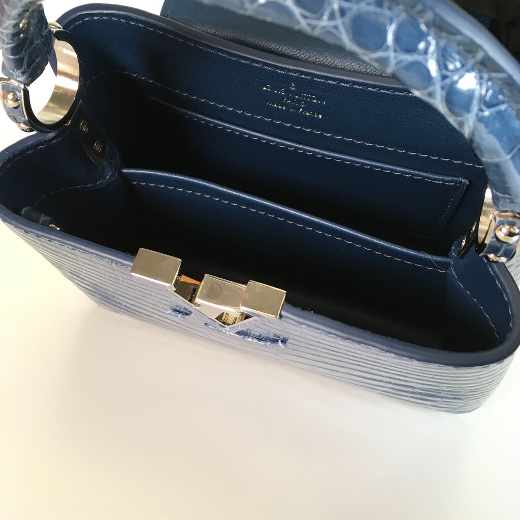 Louis Vuitton Capucines Mini