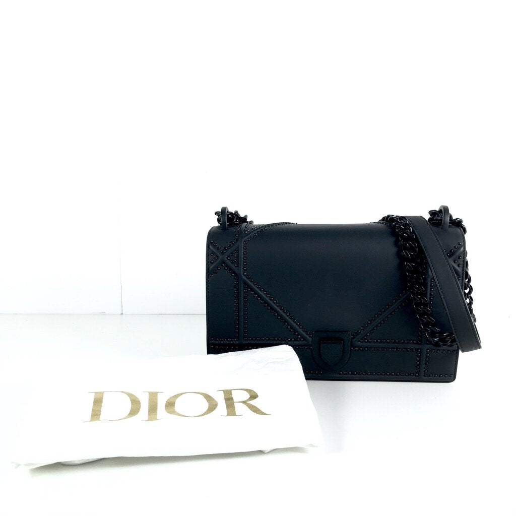 Dior So Black Diorama