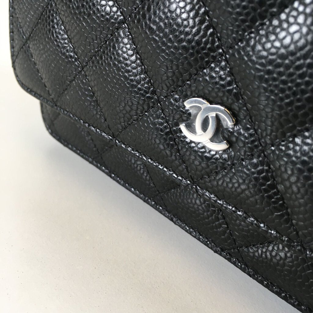 Chanel Wallet on Chain (WOC)