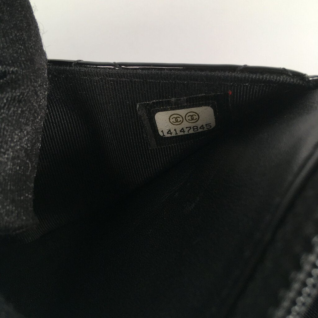 Chanel Wallet on Chain (WOC)