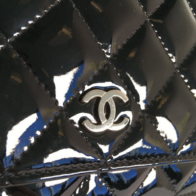 Chanel Wallet on Chain (WOC)