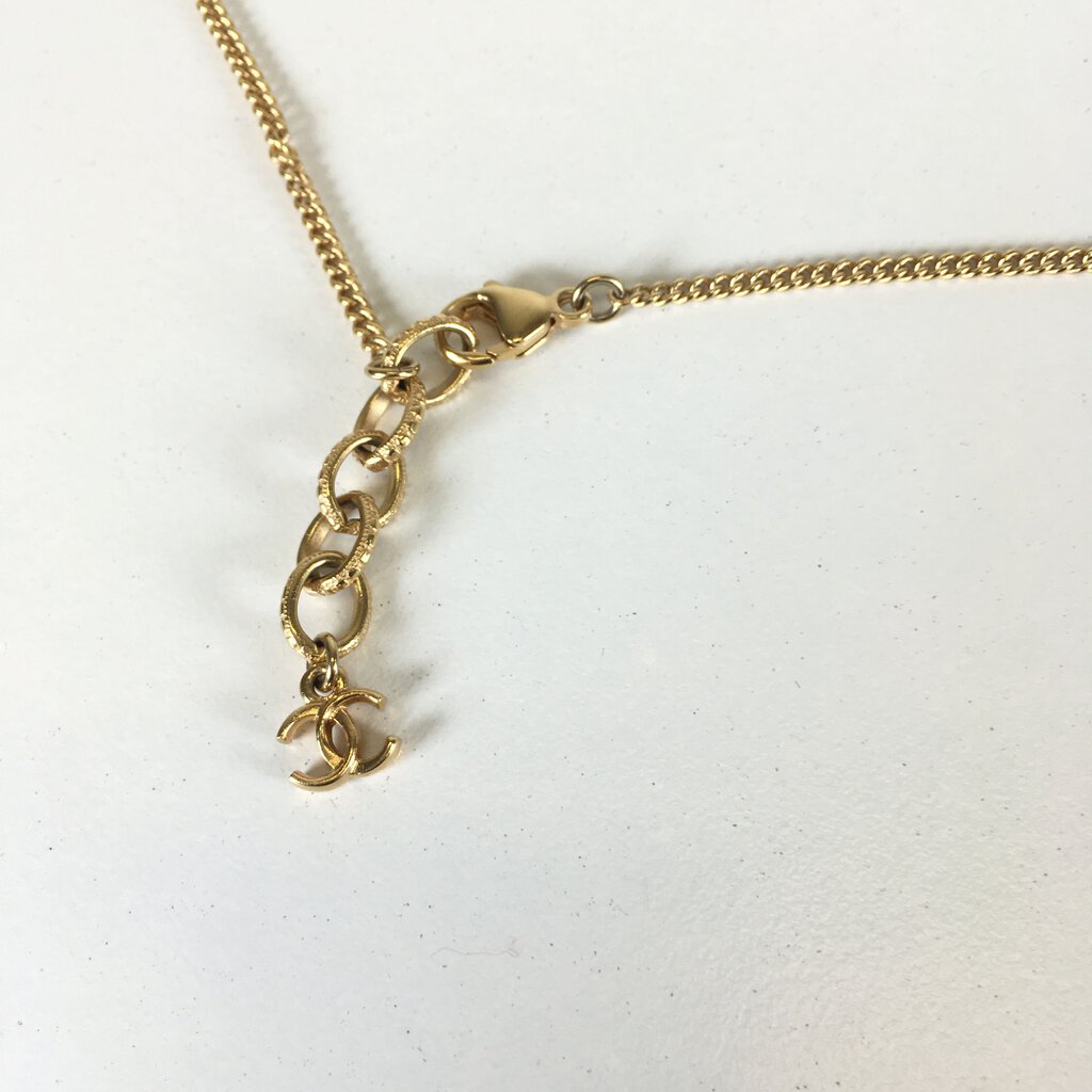 Chanel 9 Motif Gold Necklace