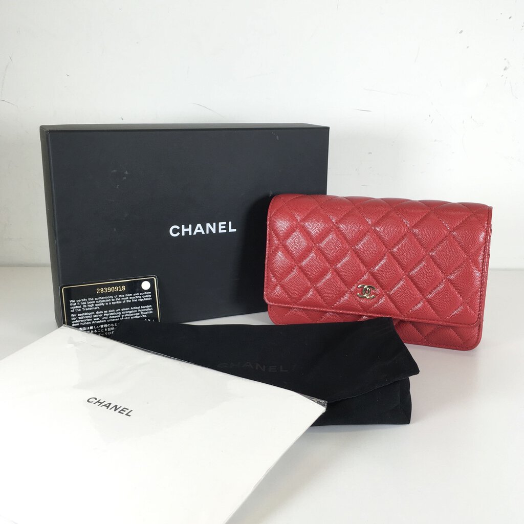 Chanel Wallet on Chain (WOC)