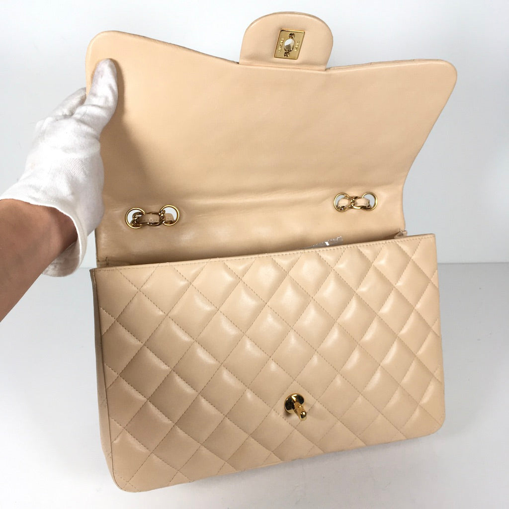 Chanel Classic Jumbo Flap