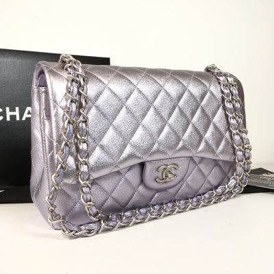 Chanel Classic Jumbo Flap