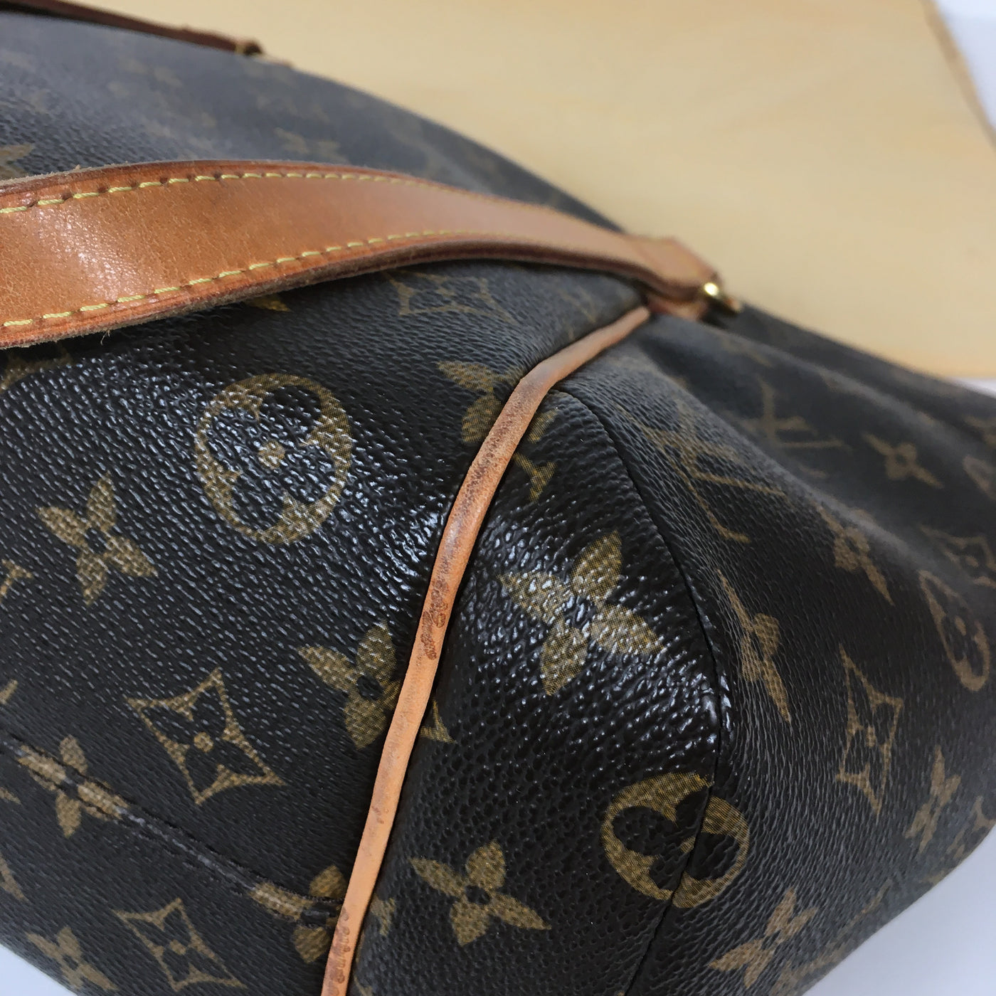 Louis Vuitton Totally