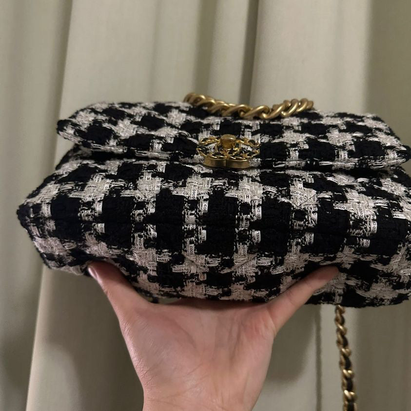 Chanel 19 Flap Houndstooth