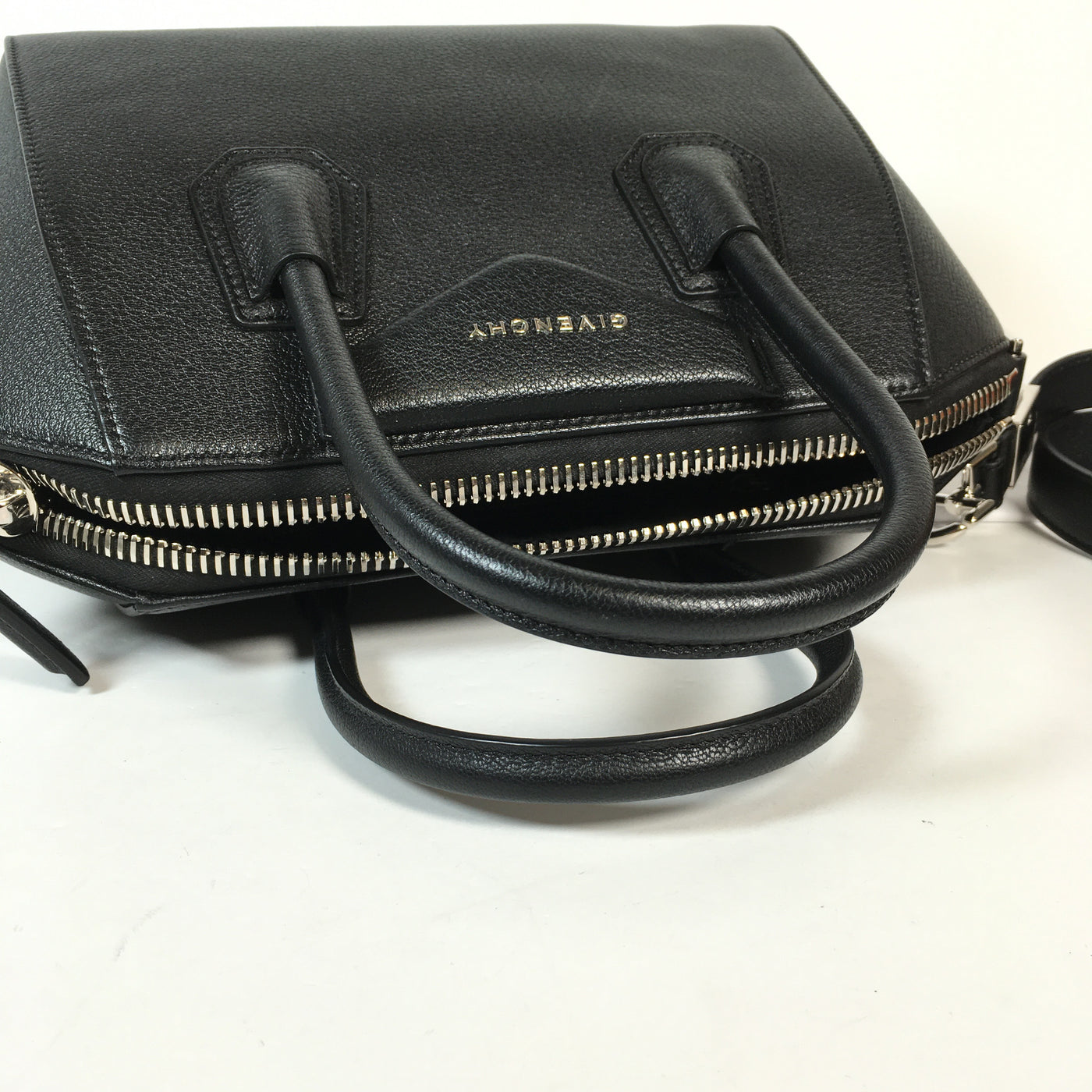 Givenchy Antigona