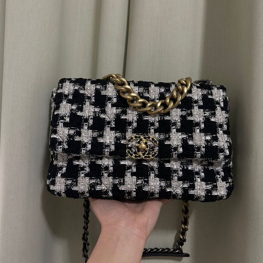 Chanel 19 Flap Houndstooth