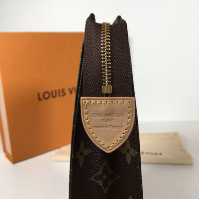 Louis Vuitton Toiletry