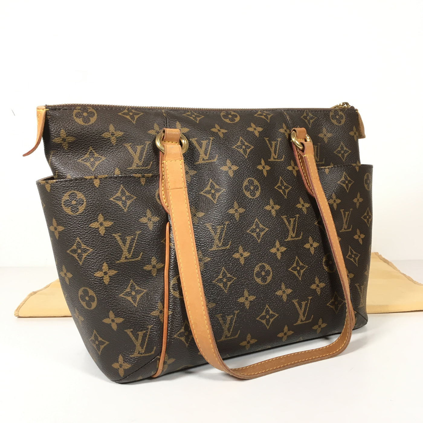 Louis Vuitton Totally