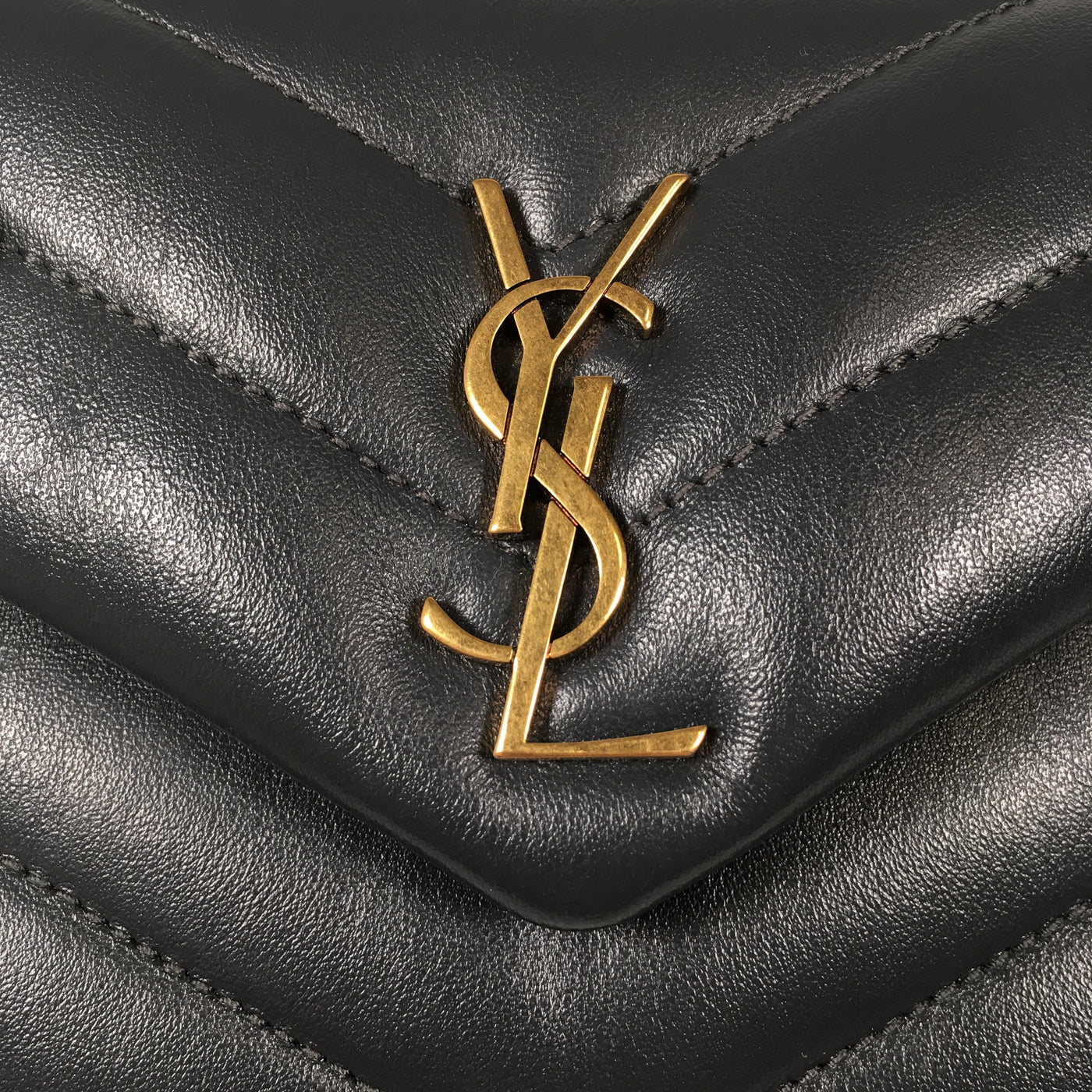 Yves Saint Laurent (YSL) Toy Loulou Canada