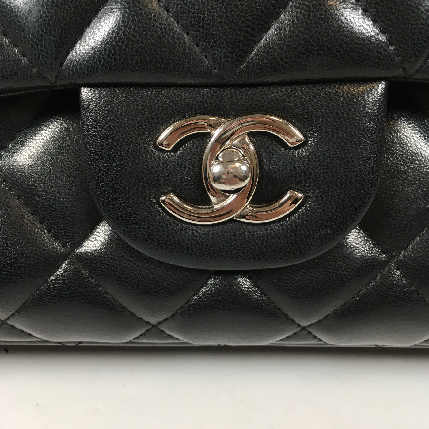 Chanel Classic Jumbo Flap